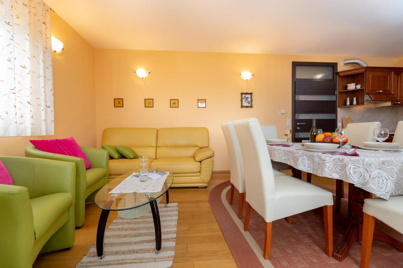 Golden Hope 4+1 Apartment Krk Krk Town Exterior photo